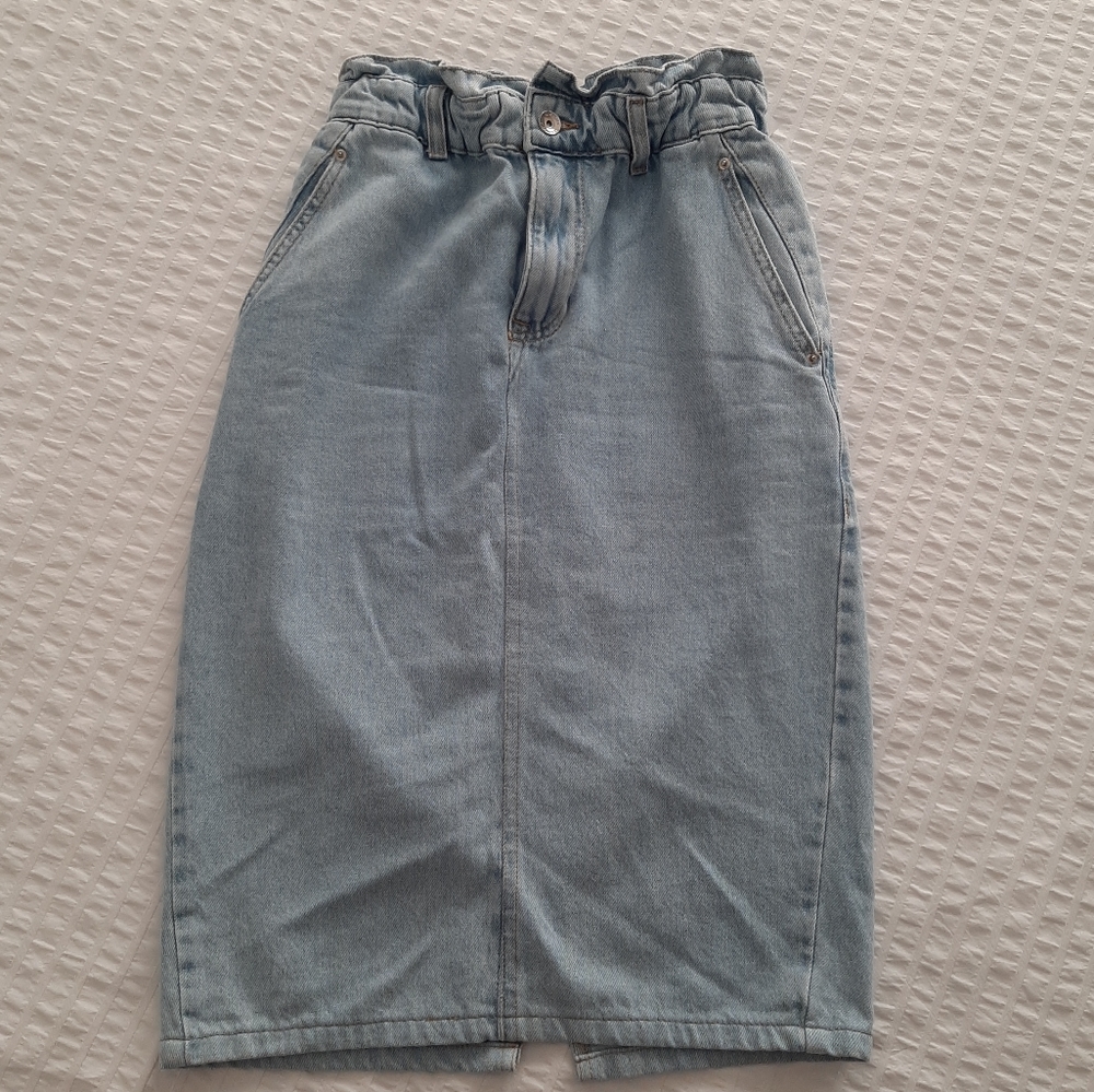 ZARA Midi Denim Skirt, Paperbag Waist, Size 2